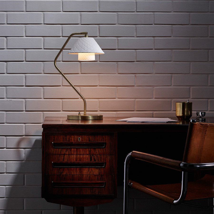 Lamp Signature: Illuminating Your Space with Style and Functionality