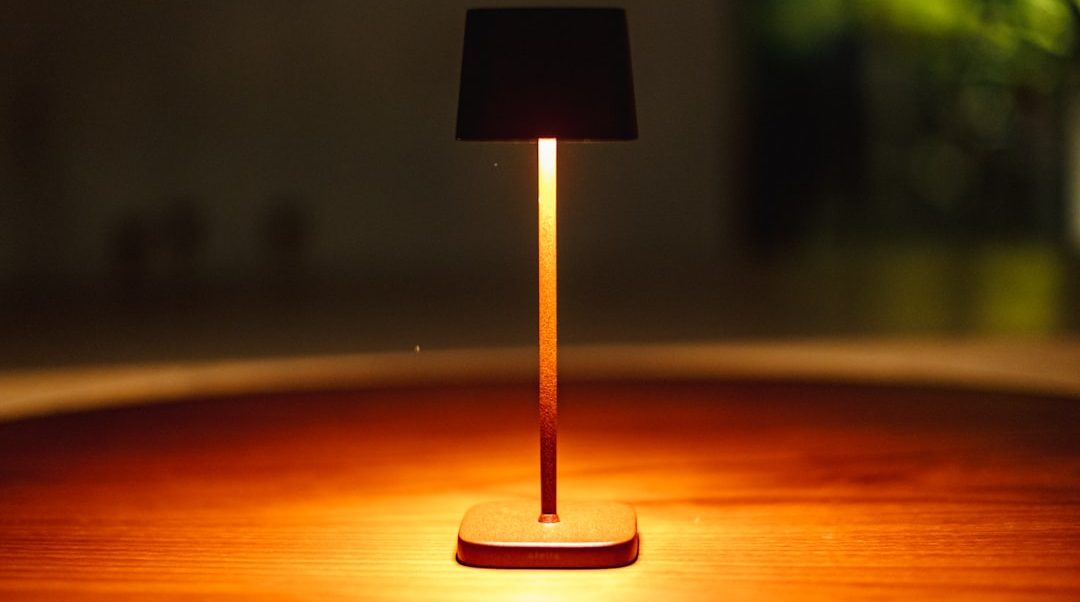 Photo wood floor lamp